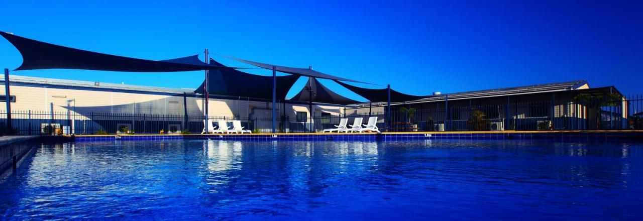 Aspen Karratha Village Bagian luar foto